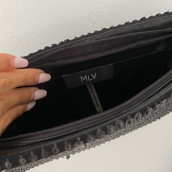 MLV Clutch - Picture 2 of 4